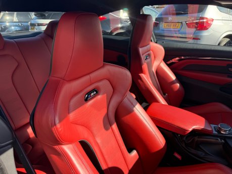 BMW M4 M4 COMPETITION 26