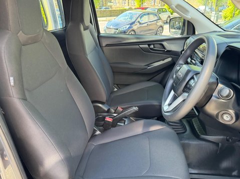 Isuzu D-Max UTILITY SCB 16