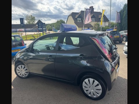 Toyota Aygo 1.0 VVT-i x-play Euro 5 5dr Euro 5 4