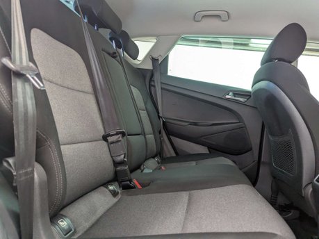 Hyundai TUCSON 1.6 Tucson SE Nav GDi 2WD 5dr 50