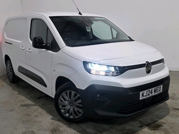 Citroen Berlingo BERLINGO XL DIESEL1.5 Blue HDi 100ps Van Driver 1