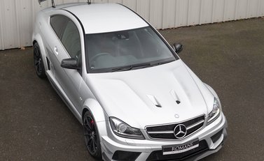 Mercedes-Benz C63 AMG Black Series 8