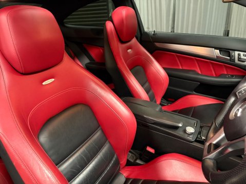 Mercedes-Benz C Class 6.3 C63 V8 AMG Edition 125 SpdS MCT Euro 5 2dr 8