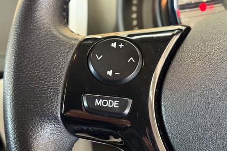 Toyota Aygo 1.0 VVT-i x-pure Hatchback 5dr Petrol Manual Euro 6 (68 ps) 44