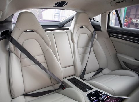 Porsche Panamera Turbo S E-Hybrid 13