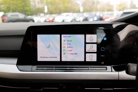 Volkswagen Golf LIFE TSI 23