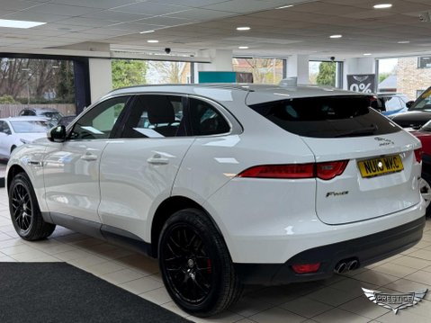 Jaguar F-Pace 2.0 D180 Prestige Auto AWD Euro 6 (s/s) 5dr 5