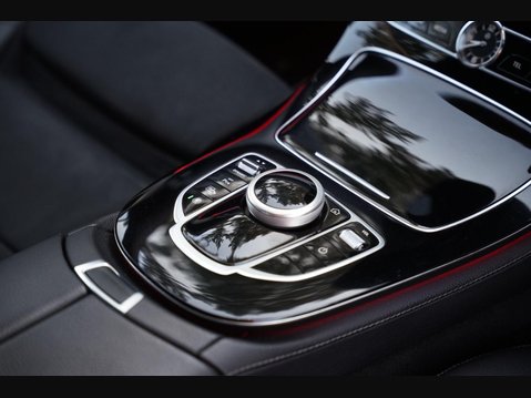 Mercedes-Benz E Class 2.0 E220d AMG Line G-Tronic+ Euro 6 (s/s) 4dr 34
