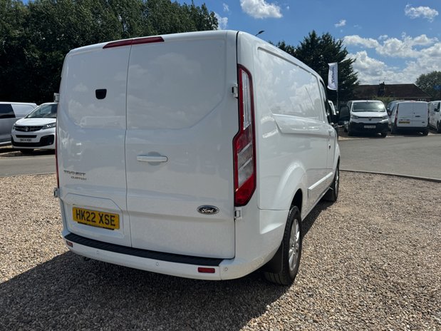 Ford Transit Custom SWB L1H1 [SOLD SM] Low Roof Limited 280 Air Con Alloys Sensors EURO 6 6