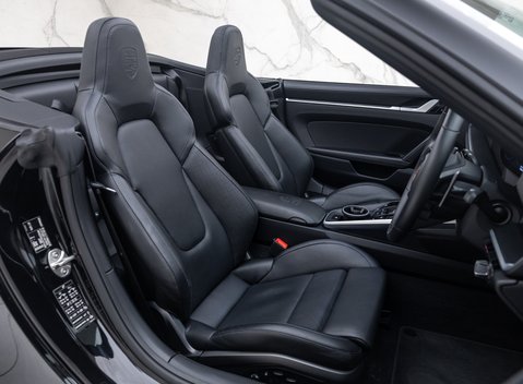 Porsche 911 Turbo S Cabriolet (992) 17