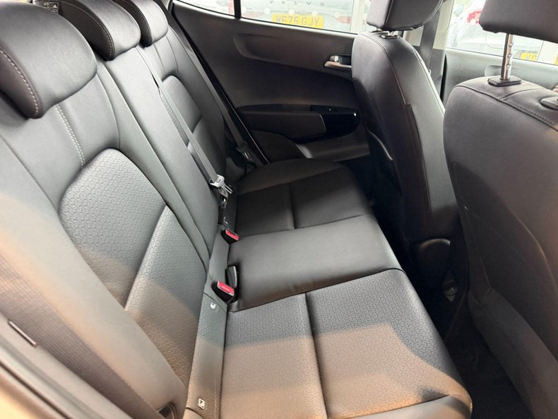 KIA PICANTO 1.0 GT LINE S EURO 6 S S 5DR 5,998 MILES PETROL...