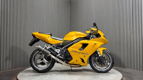 Triumph Daytona 2007 ONLY 22K GREAT RUNNING PROJECT BIKE 955CC SPORTS BIKE 1