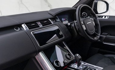Land Rover Range Rover Sport 5.0 SVR 16