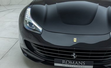 Ferrari GTC4 Lusso V12 32