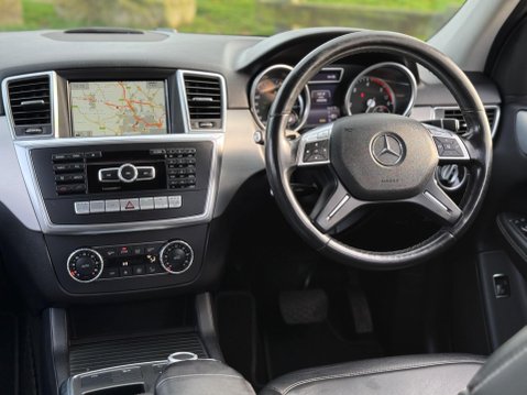Mercedes-Benz M Class 2.1 ML250 BlueTEC AMG Sport G-Tronic 4WD Euro 6 (s/s) 5dr 26