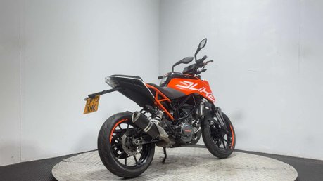KTM Duke 2020 ONLY 10K RUNNING PROJECT BIKE SPARES OR REPAIR 125CC 2