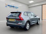 Volvo XC60 2.0 B4 MHEV Momentum Auto AWD Euro 6 (s/s) 5dr 11