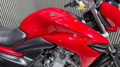 Suzuki Inazuma 250 Naked Petrol Manual (25 ps) 10