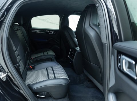 Porsche Cayenne GTS Coupé 14