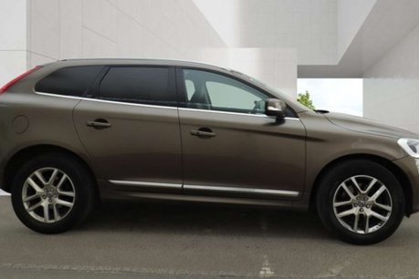 Volvo XC60 2.4 D4 SE Lux Nav SUV 5dr Diesel Auto AWD Euro 6 (s/s) (190 ps) 4
