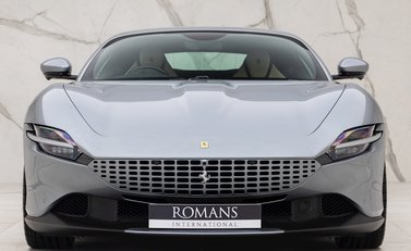 Ferrari Roma 4