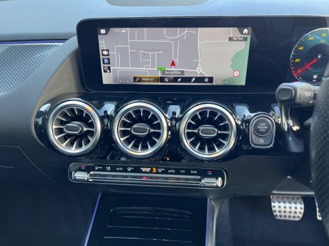 Mercedes-Benz GLA 1.3 GLA180 AMG Line (Premium Plus) 7G-DCT Euro 6 (s/s) 5dr 25