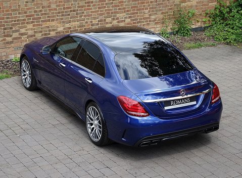 Mercedes-Benz C Class C63 Saloon 15