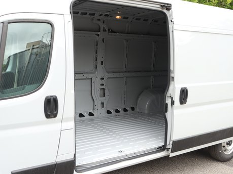 Citroen Relay 35 L3H2 2.2 BlueHDi 140 Enterprise 5