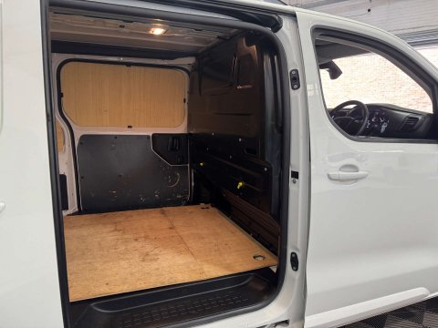 Peugeot Expert 1.5 Expert Asphalt Premium + L2 BlueHDi 28