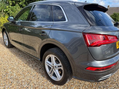 Audi Q5 2.0 TFSI S line S Tronic quattro Euro 6 (s/s) 5dr 10