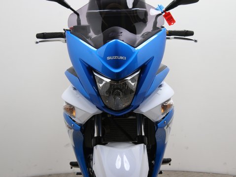 Suzuki Inazuma GW 250 FL5 15