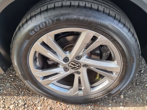 Volkswagen T-Roc R-LINE TSI DSG 14