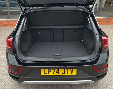 Volkswagen T-Roc 1.5 T-Roc Match TSI S-A 5dr 71