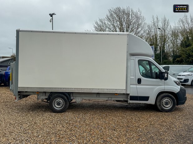 Citroen Relay Luton LWB L3 Enterprise Tail Lift 35 EURO 6 SELECT 5