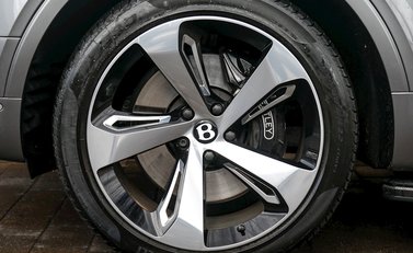 Bentley Bentayga W12 First Edition 10