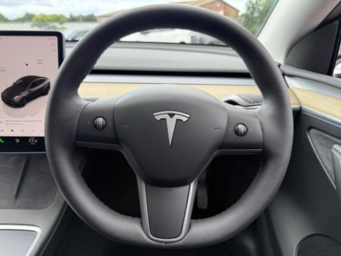 Tesla Model Y (Dual Motor) Long Range SUV 5dr Electric Auto 4WDE (384 bhp) 34