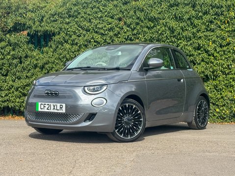Fiat 500e 42kWh La Prima Hatchback 3dr Electric Auto (118 ps) 2