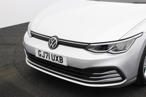 Volkswagen Golf 5dr 1.0 TSi Life 36