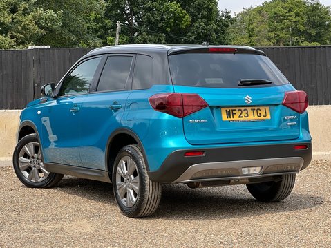 Suzuki Vitara SZ-T BOOSTERJET MHEV 2