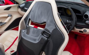 Ferrari F8 Tributo Spider 16