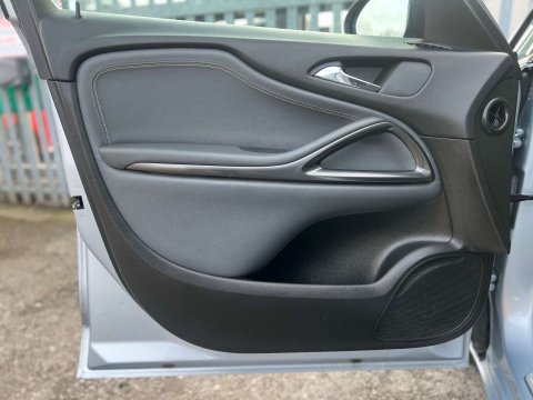 Vauxhall Zafira 2.0 Zafira Tourer SE CDTi 5dr 57