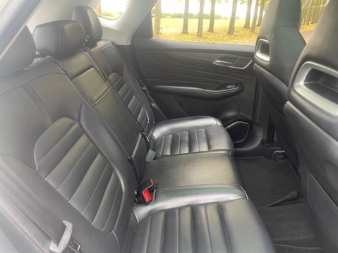 MG HS 1.5 T-GDI Exclusive DCT Euro 6 (s/s) 5dr 63