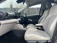 Toyota Yaris EXCEL FHEV 3