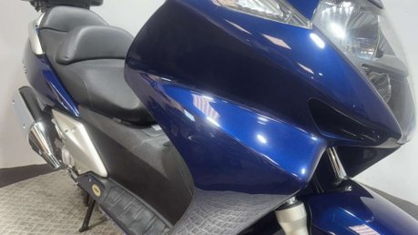 Honda FJS 2003 ONLY 18K LARGE 600CC MAXI SCOOTER NEW MOT SERVICED 28