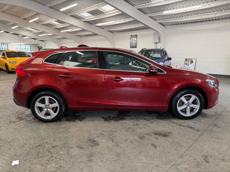 Volvo V40 1.6 T2 SE Euro 5 (s/s) 5dr 7