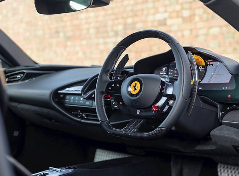 Ferrari SF90 Stradale 11
