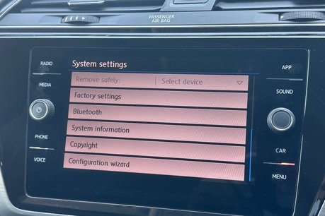 Volkswagen Touran 2.0 TDI SE MPV 5dr Diesel Manual Euro 6 (s/s) (150 ps) 52