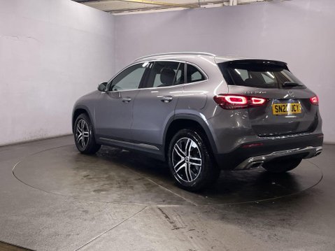 Mercedes-Benz GLA 2.0 GLA200d Sport SUV 5dr Diesel 8G-DCT Euro 6 (s/s) (150 ps) 6