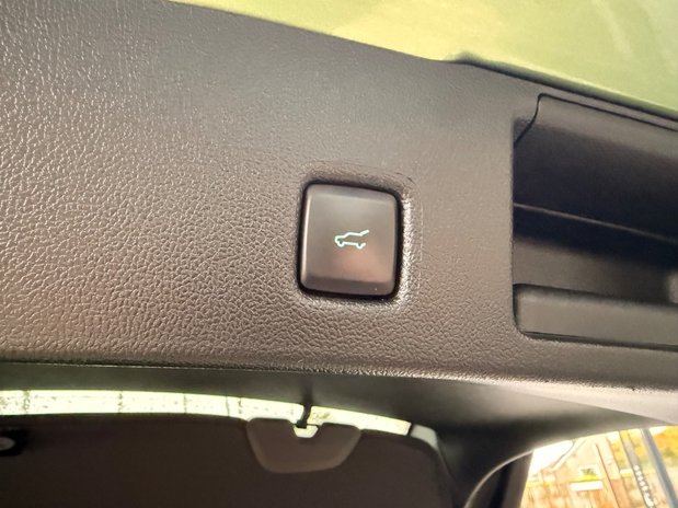 Ford Kuga ST-LINE X 14