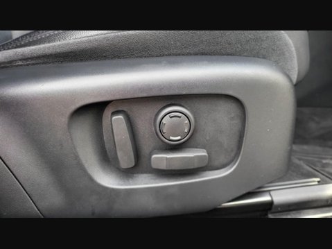 Land Rover Discovery Sport R-DYNAMIC HSE 34